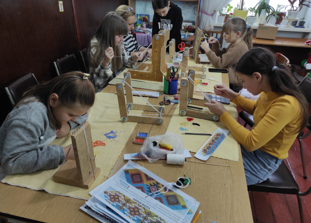 Kirovohrad Embroidery - Young European Heritage Makers project, Ukraine (credit, Pobuzhsky Art Center for Children  Дні європейської спадщини)