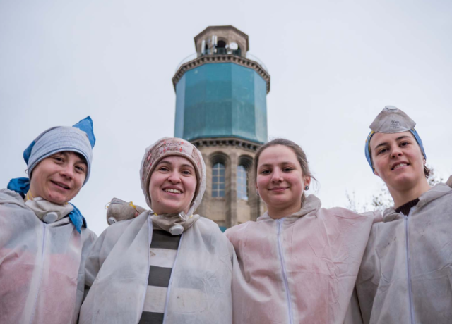 Volunteers cleaning the Zauhlovačka tower - EHD Story, Czech Republic (credit, Miroslav Prousek and AvantgArt, z. s.)