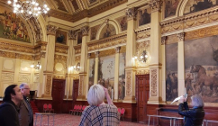 Polish tour of Glasgow city chambers