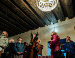 Picture Excursion following historical beamed ceilings in Tallinn. Photo: Aron Urb, 2023.