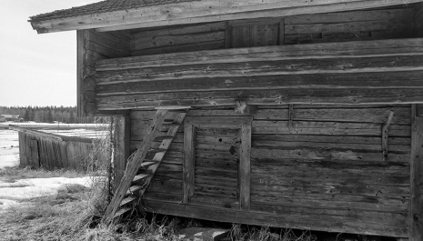 Luhtiaitan pelastaminen Saving the loftbod of Klooti´s croft