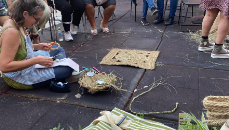 Corro espartero con mujeres del Centro de Igualdad Lourdes Hernández