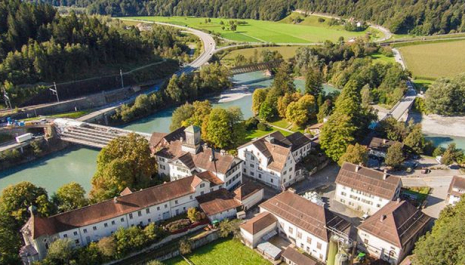 SCHLOSS REICHENAU: HISTORISCHER KNOTENPUNKT AM RHEIN
