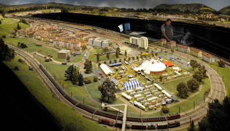 LE RÉSEAU QUI VOUS FAIT DÉCOUVRIR UNE SUISSE IMAGINAIRE À L’ÉCHELLE 1:87