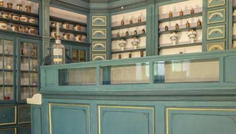 Ontdek het oude gasthuis en de gasthuisapotheek via de erfgoedapp