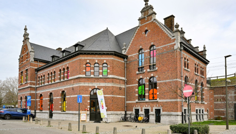 'En route' via kinderboeken in het oude stationsgebouw van Mechelen-Nekkerspoel
