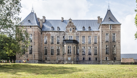 “Van heren, bokkerijders en begijnen”: En route doorheen de bijzondere geschiedenis van Limburg