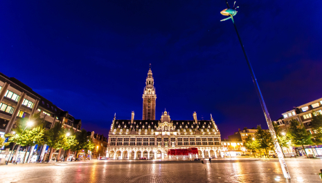 Bezoek de Universiteitsbibliotheek