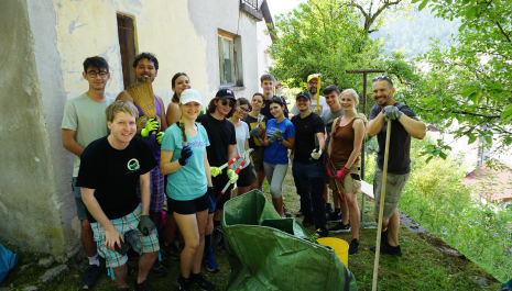 First generation of volunteers at Giser House