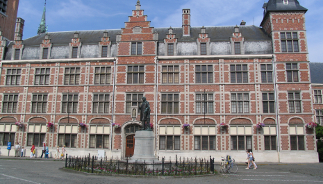 Wervel tussen oud en nieuw in het Prinsenhof