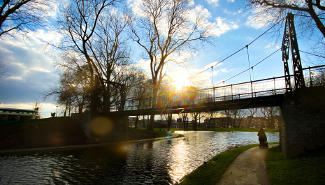 Beleefpunt: bezoek de EXPO 1800 fototentoonstelling in het Hanssenspark - "Van basiliek tot basiliek".
