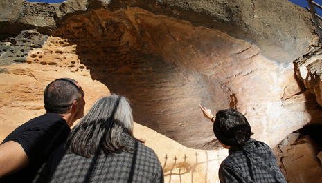 Visita guiada en llengua de signes al Conjunt Rupestre de la Roca dels Moros del Cogul