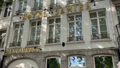Rondleiding in historisch hotel Damier