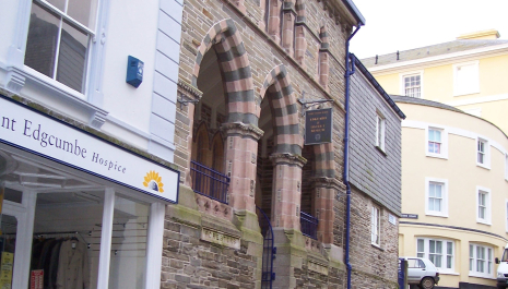 A view of a street showing Liskeard & District Museum.