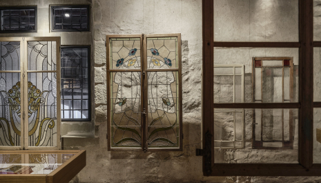 LE VERRE DANS L'ARCHITECTURE À TRAVERS LES SIÈCLES