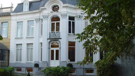 La Maison des Géants