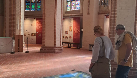 Zwiedzanie wystawy „Bolesław Chrobry Z POZNANIA po władze i koronę” z kartami pracy Organizator