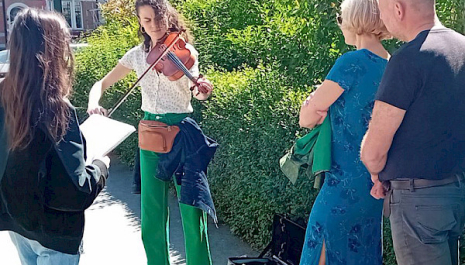 Art Deco in the era of the growth of a former suburb