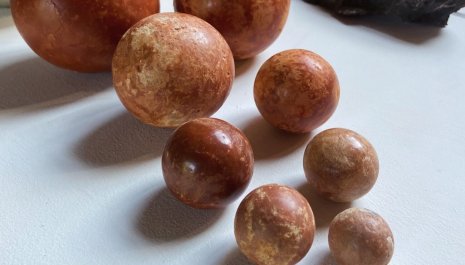 Architektura kolorów Krainy Wygasłych Wulkanów Organizator