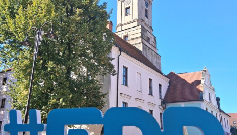 Zwiedzanie Izby Tradycji i wieży widokowej w Ratuszu w Byczynie Organizator