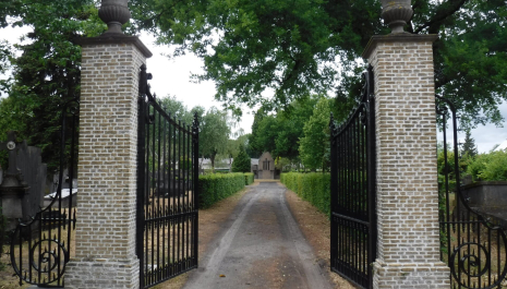 Historische begraafplaats (ingang Zoutestraat Hulst)