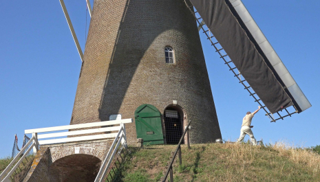 Steenderen De Bronkhorster molen