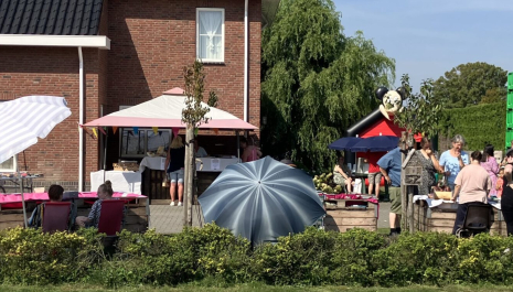 Kraampje van Wisse. Boomgaard / boerderijwinkel