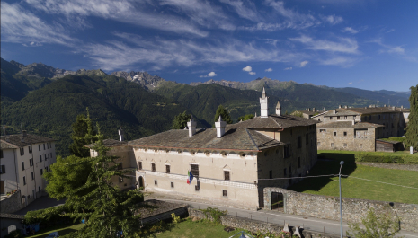 Conferenza e visita guidata al patrimonio di stele incise dell'età del Rame