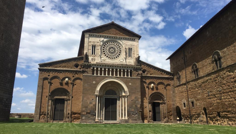 Il restauro della Chiesa di San Pietro a Tuscania dopo il sisma: storia di un'architettura ferita
