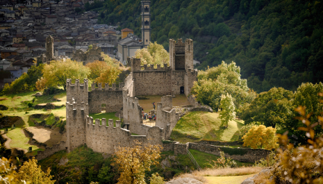 Costruzione castelli: mutamenti dei cantieri edilizi fortificati tra alto e basso medioevo