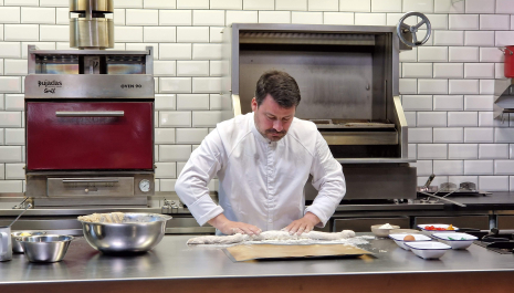 La taula parada. El gust per la història - Demostració de cuina històrica amb en Sergi...
