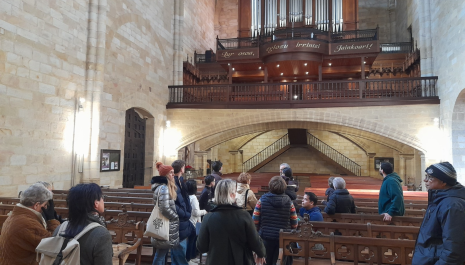 Iglesia Salbatore y su patrimonio con demostración de órgano