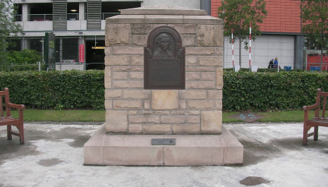 HUNTER, Thomas Peck, VC, RM (RM 43 Commando) Memorial - Guided Tour