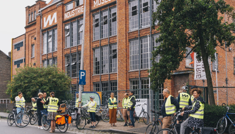 Gegidste fietstocht langs de kathedralen van de industrie