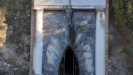 LA VIA DELL’ACQUEDOTTO STORICO DI GENOVA L’acquedotto romano, gli interventi seicenteschi ed ottocenteschi.