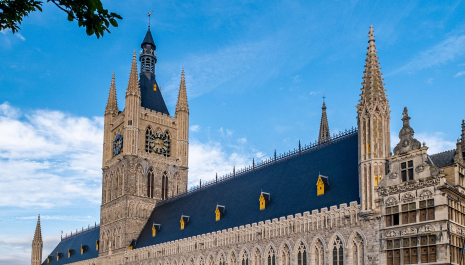 Het verhaal van de Ieperse Lakenhallen