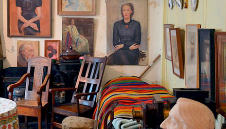 Guided tour of the listed parts of a live-in atelier in the Leopold district and discovery of the works of Marcel Hastir