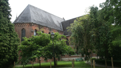 Neem een kijkje met een gids in de kloosterkapel