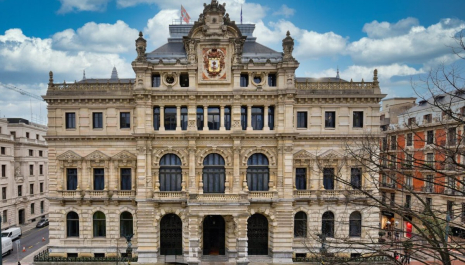 Arquitectura del Palacio Foral de Bizkaia como reflejo de su contexto histórico