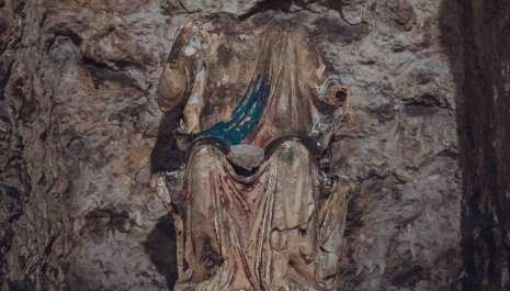 Vista guidata alla Cripta di Santa Restituta accompagnati da Ensemble Réunis