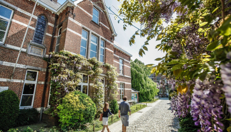 Op stap met een gids doorheen het Hoger Instituut voor Wijsbegeerte