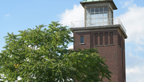 Talk 'Een nieuw leven voor de brandweerkazerne' op opening expo Hasselt Torenhoog