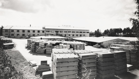 Tapanilan tuntemattomampi historia: Minskun asbestitehdas ja yhteisö