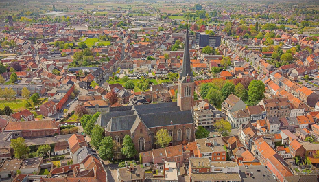 De Sint-Tillokerk: neogotiek van vloer tot zolder