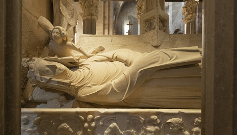 Dones. Mares i abadesses