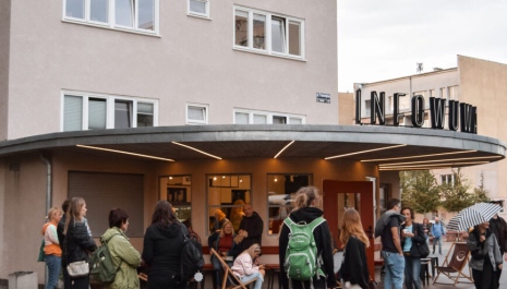 zwiedzanie osiedla WUWA Organizator