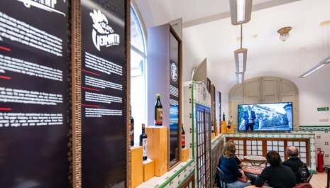 Visita lliure a l'Estació enològica