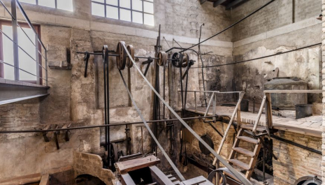 Antiga fàbrica d'aiguardent. Visita, destil·lació i tast