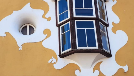 Portes i finestres a l'univers de Jujol