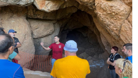 Visita al jaciment arqueològic de la Cova Gran